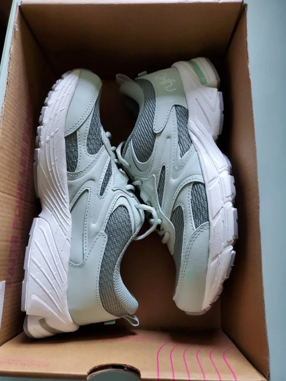 Walking Sneakers